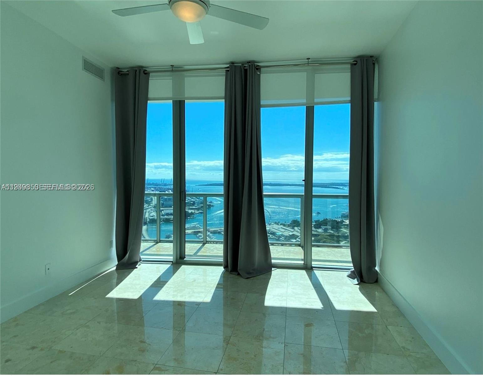 888 Biscayne Blvd #4806 Miami, FL 33132