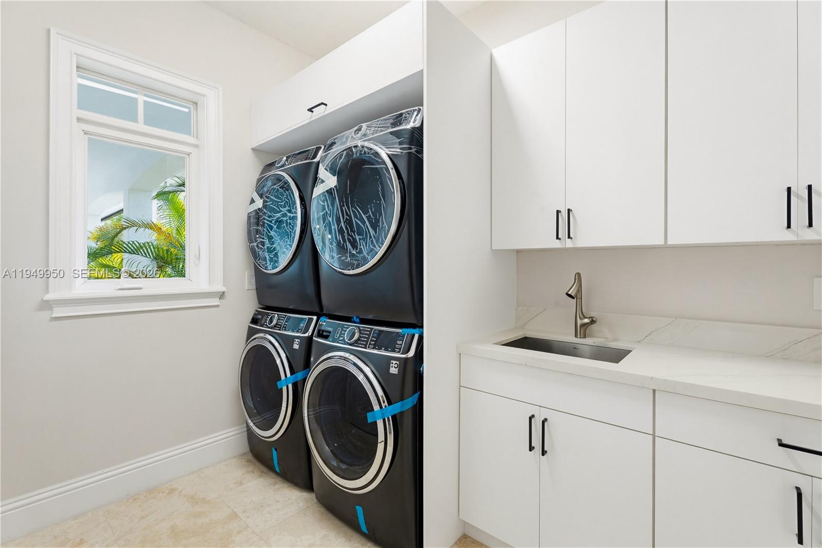 6200 SW 130th Ter Pinecrest, FL 33156