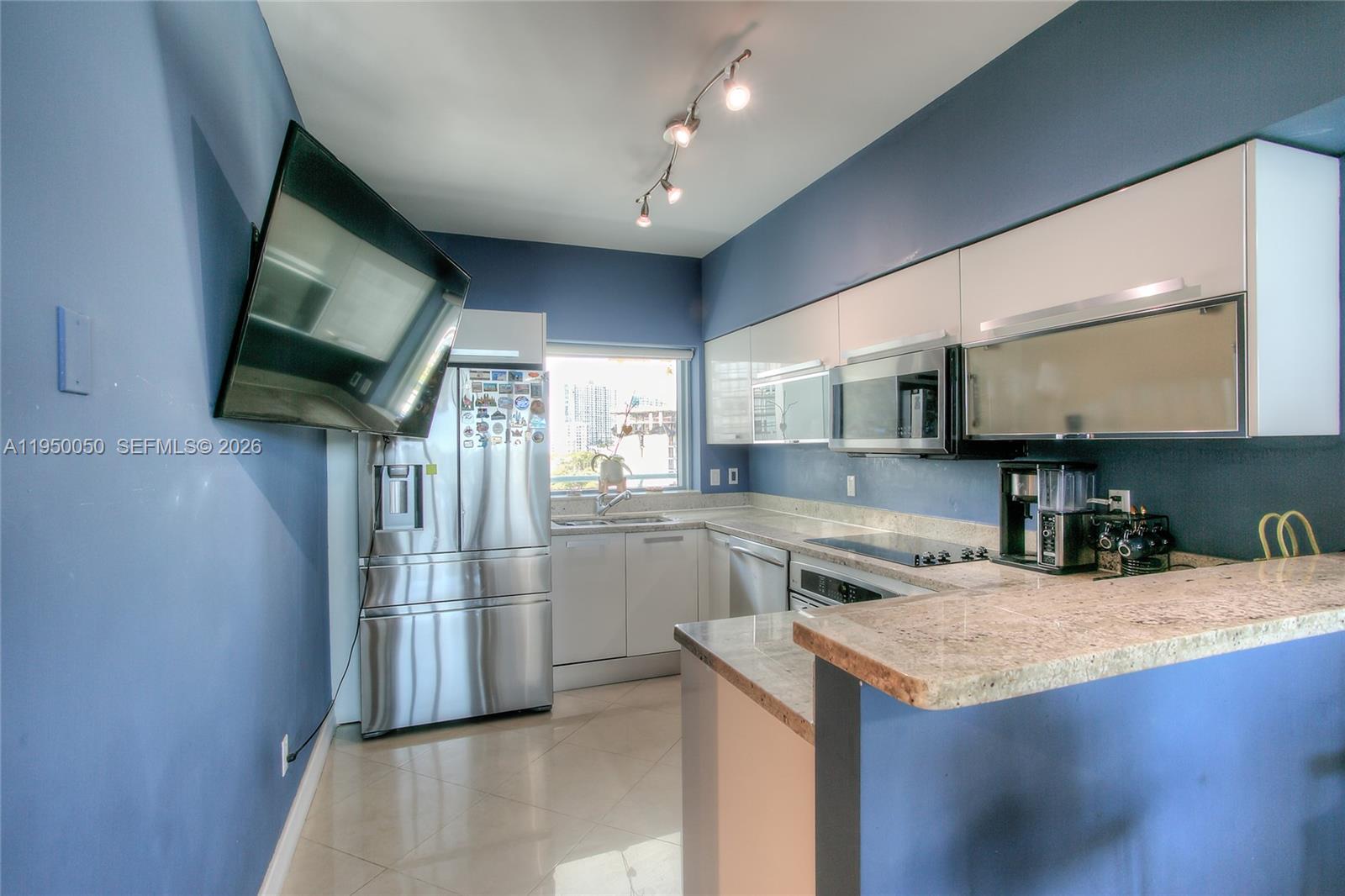 601 NE 36th St #710 Miami, FL 33137