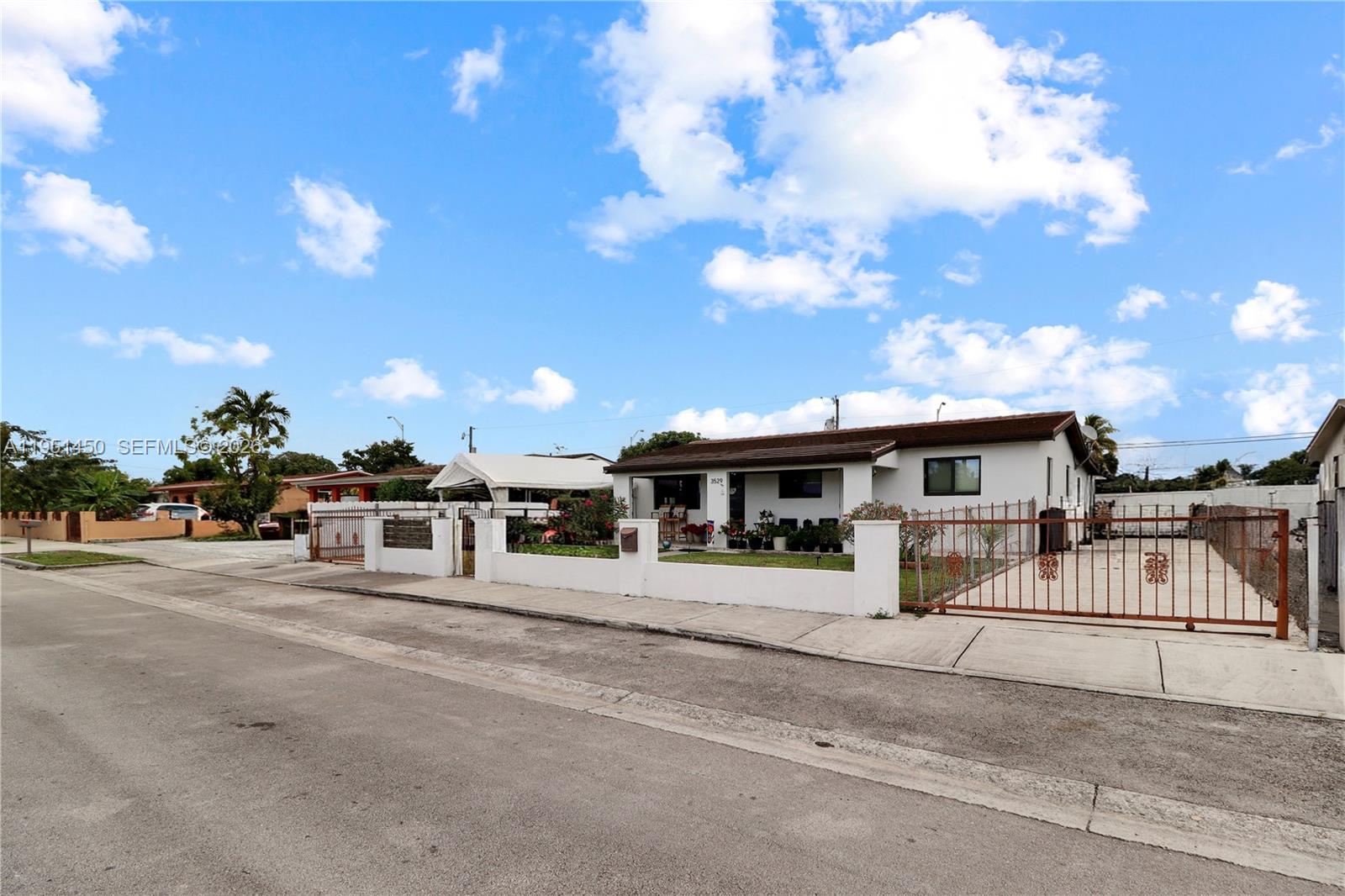 3529 W 14th Ln Hialeah, FL 33012