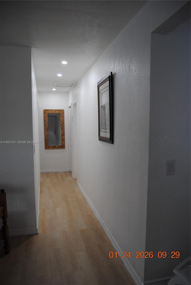 6320 NW 40th St Virginia Gardens, FL 33166