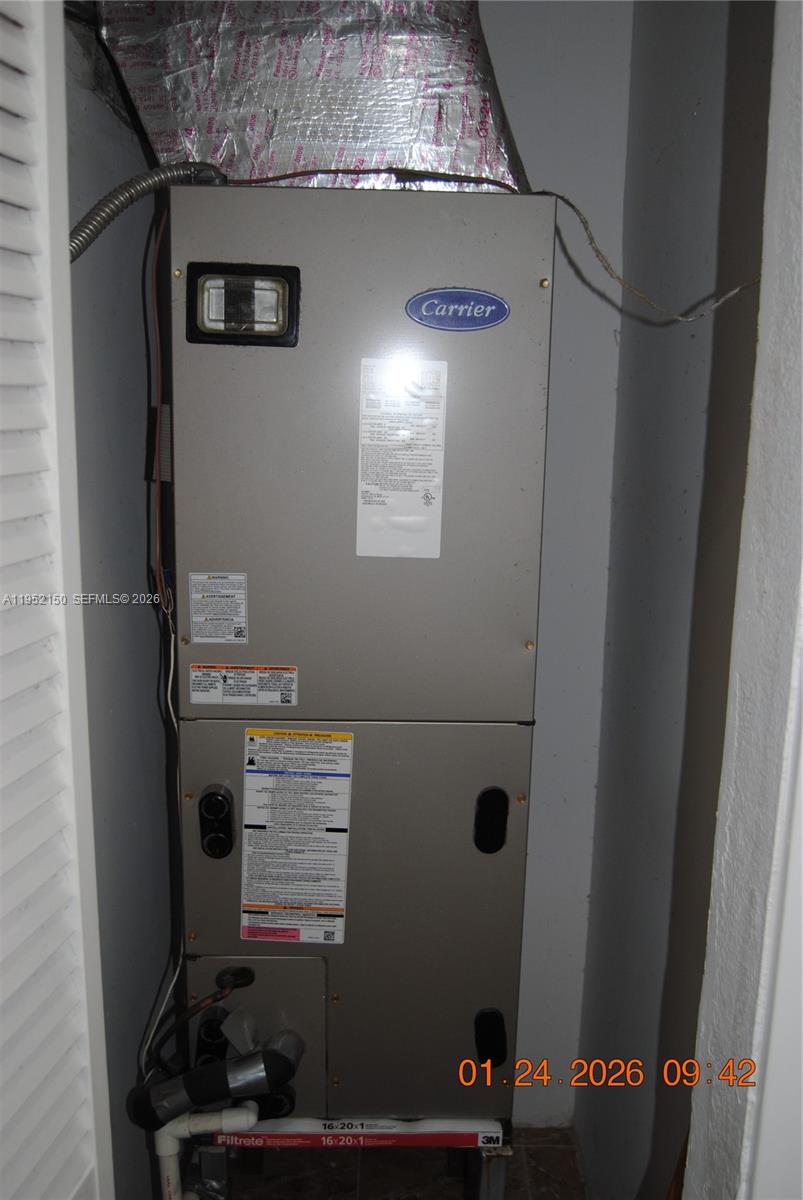 6320 NW 40th St Virginia Gardens, FL 33166