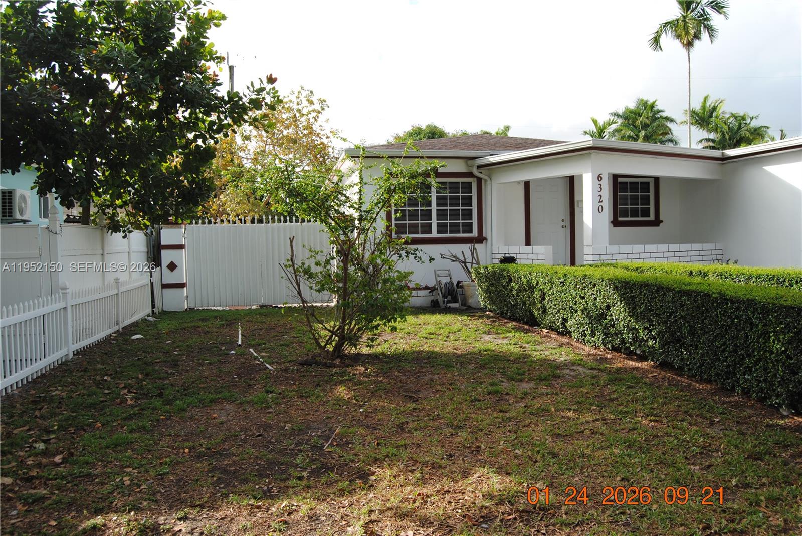 6320 NW 40th St Virginia Gardens, FL 33166