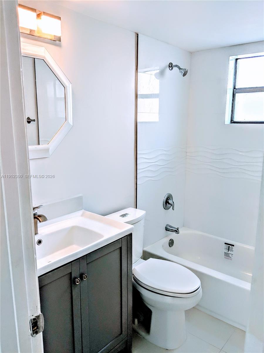 1617 Jefferson Ave #304 Miami Beach, FL 33139