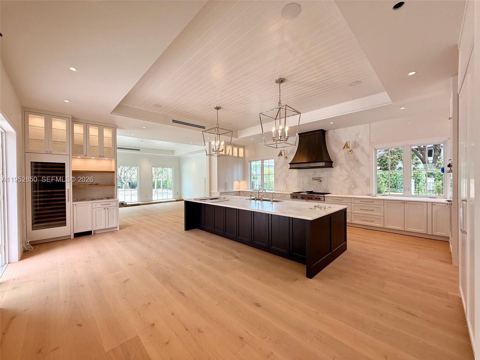 6475 SW 92nd St Pinecrest, FL 33156