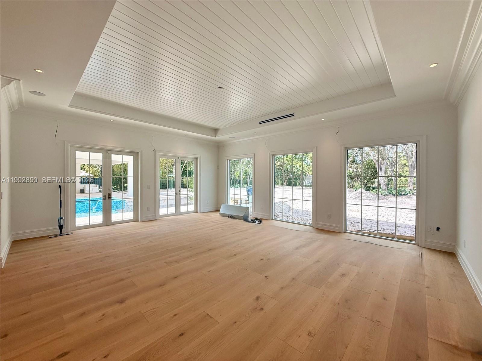 6475 SW 92nd St Pinecrest, FL 33156