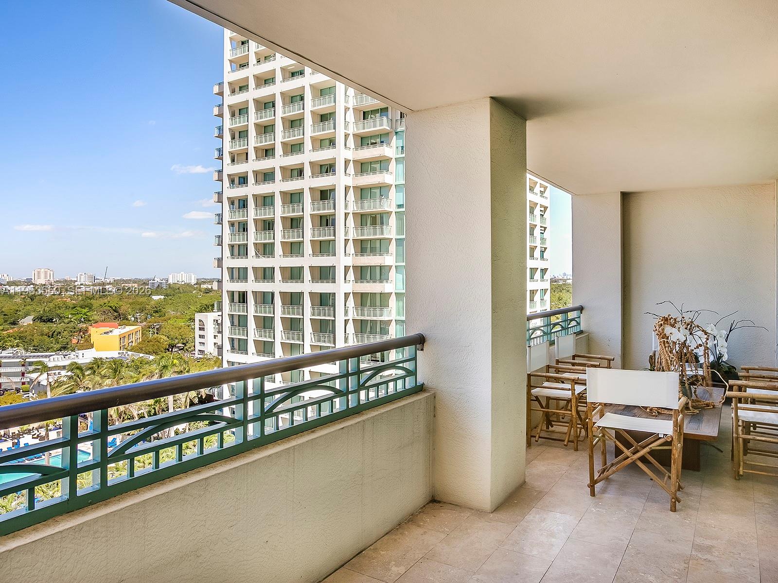 image Ritz-Carlton Coconut Grove11