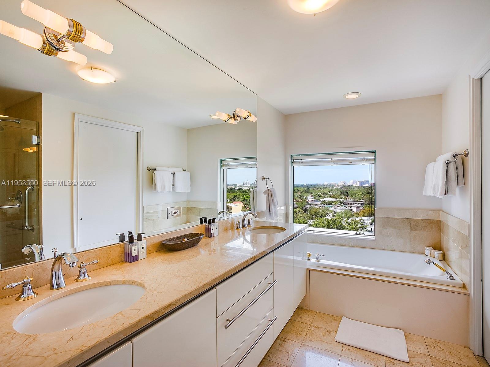 image Ritz-Carlton Coconut Grove7