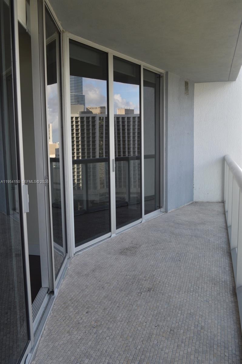 image Icon Brickell I9