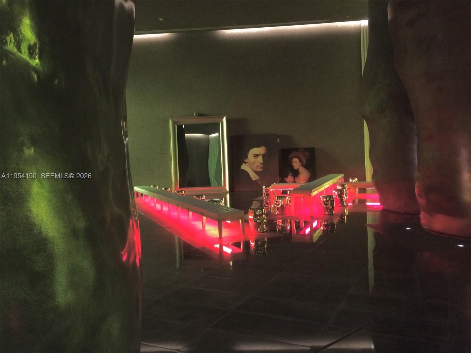 image Icon Brickell I14