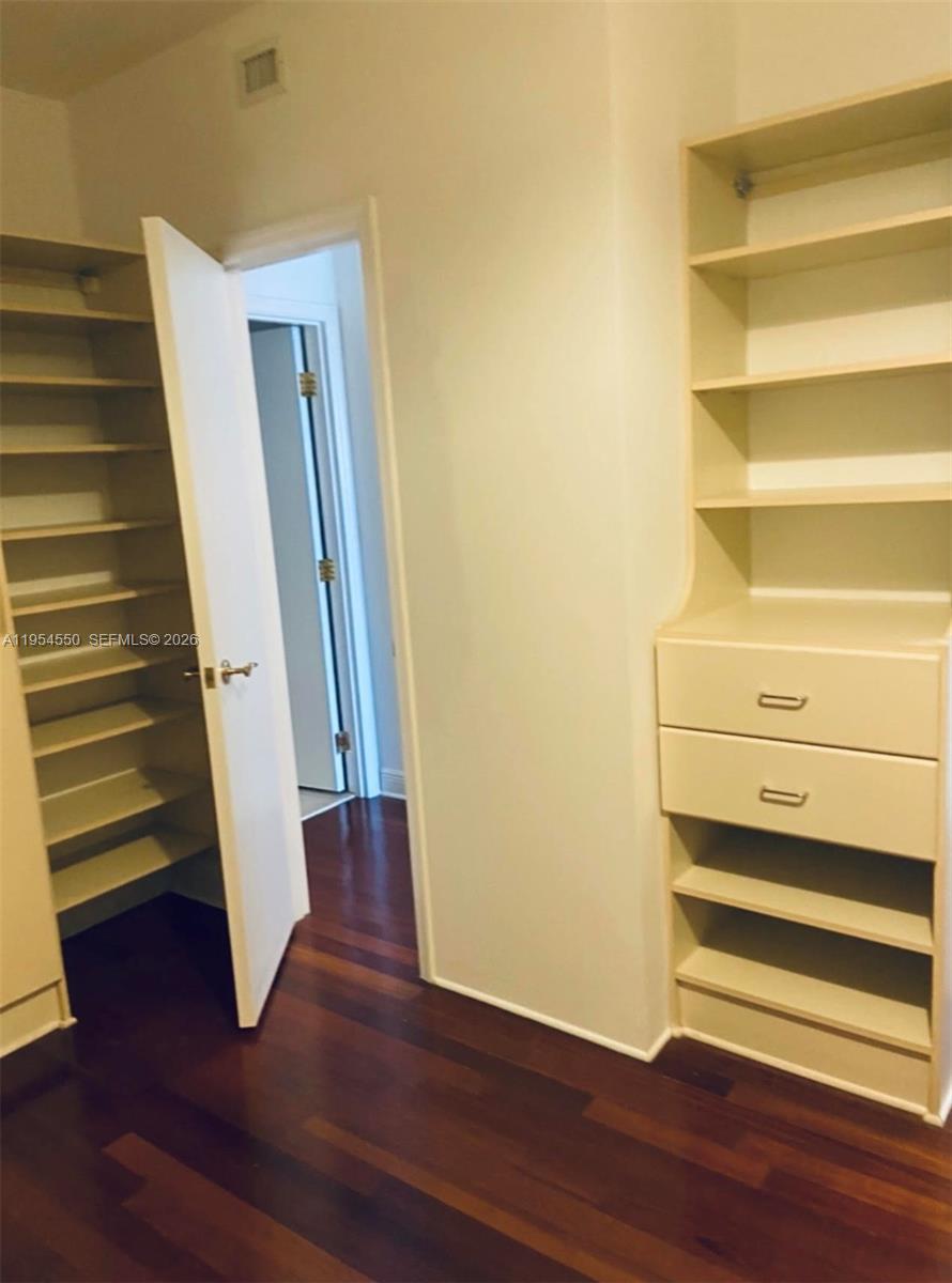 image Majestic Tower29