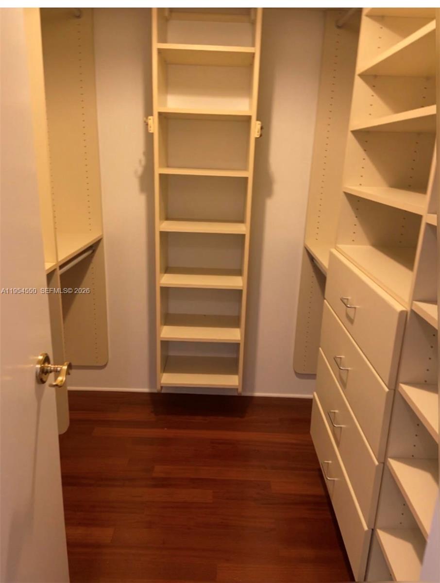 image Majestic Tower38