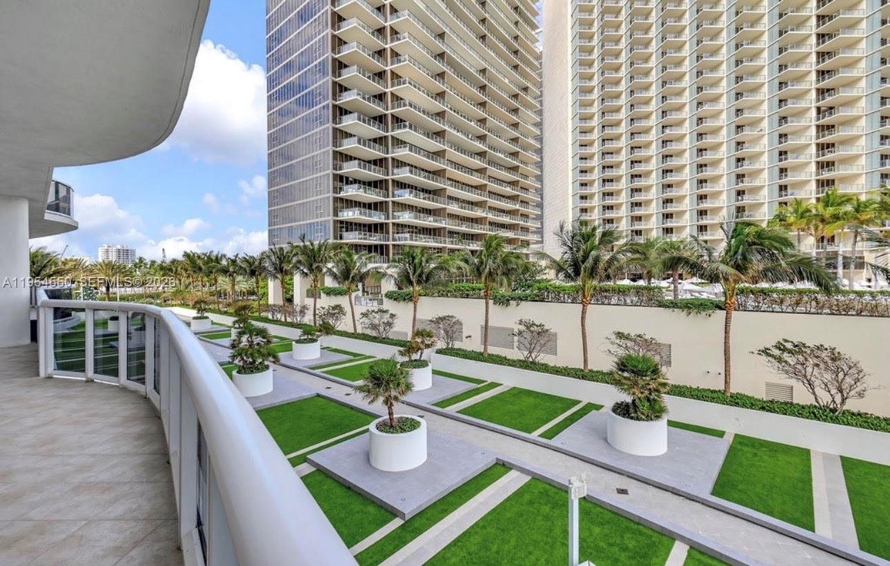 image Majestic Tower41