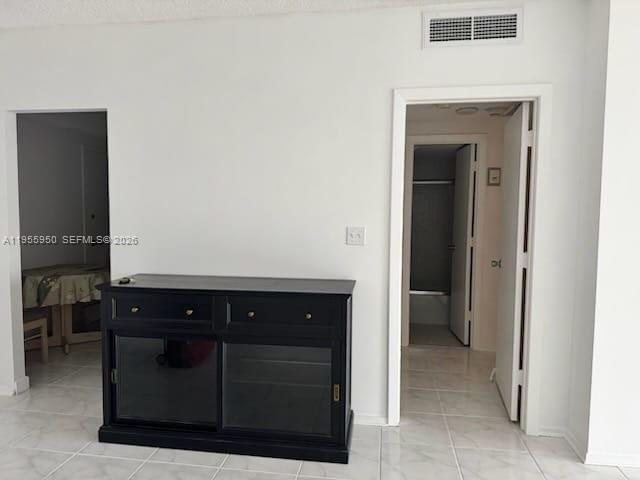 image Arlen House Condo11