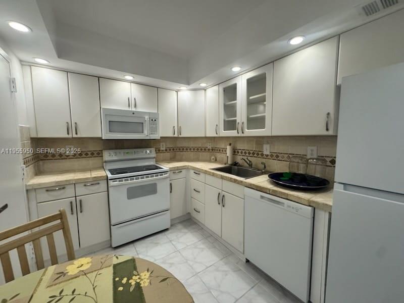 image Arlen House Condo8