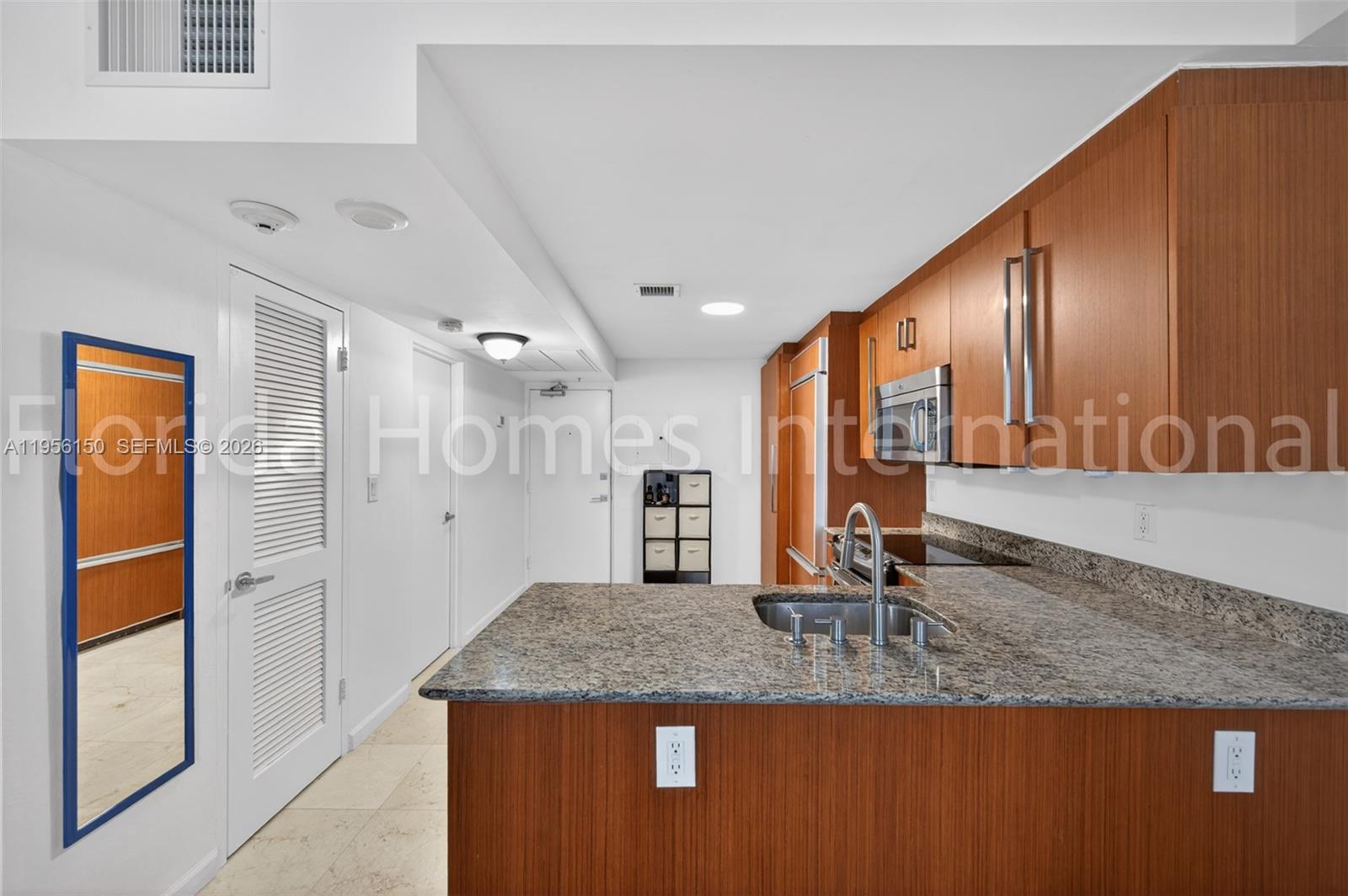 image Harbour House15