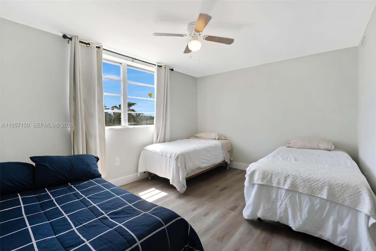 3527 NE 168th St #409 North Miami Beach, FL 33160