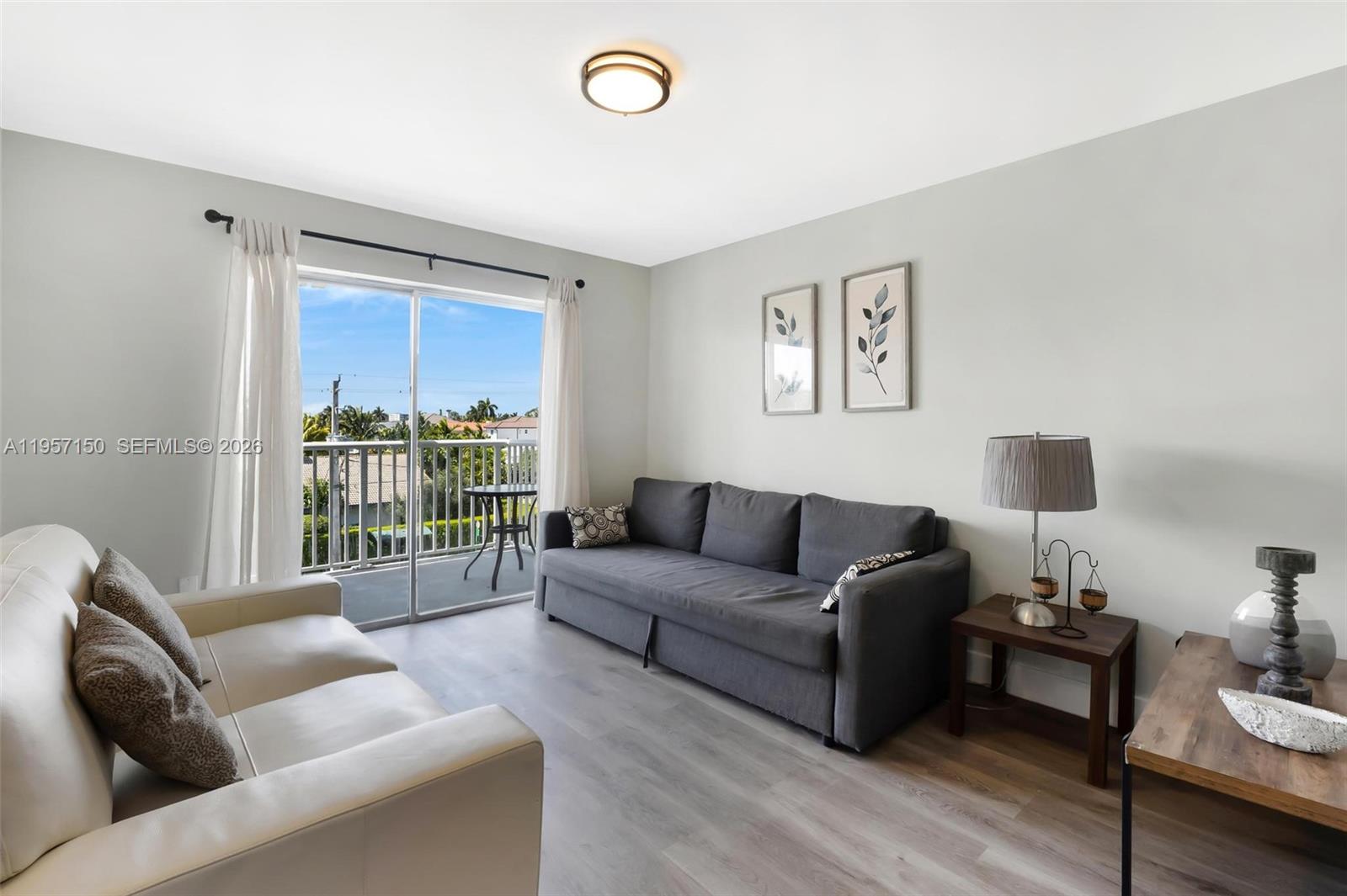 3527 NE 168th St #409 North Miami Beach, FL 33160