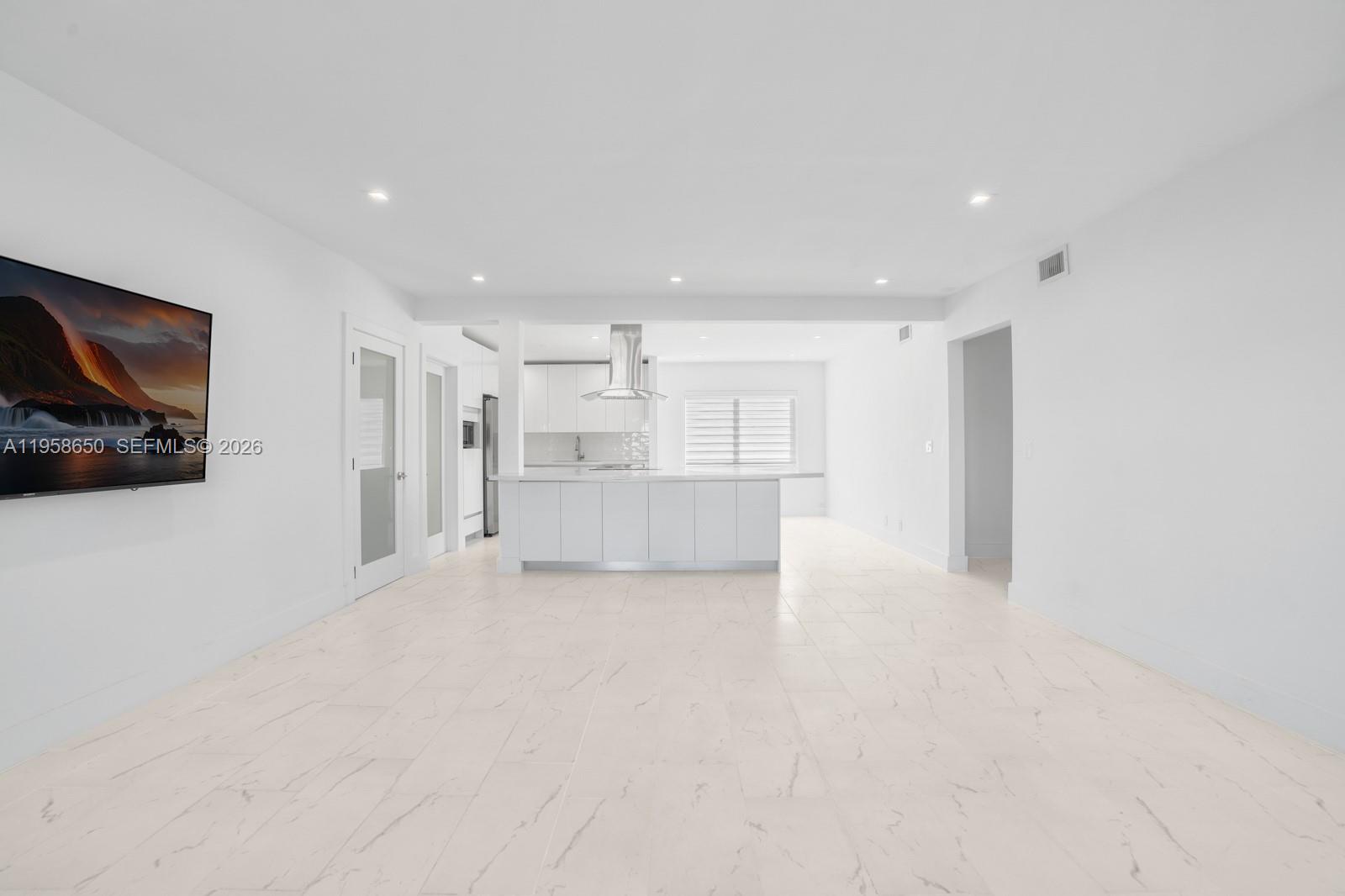 3909 Garden Ave #4 Miami Beach, FL 33140