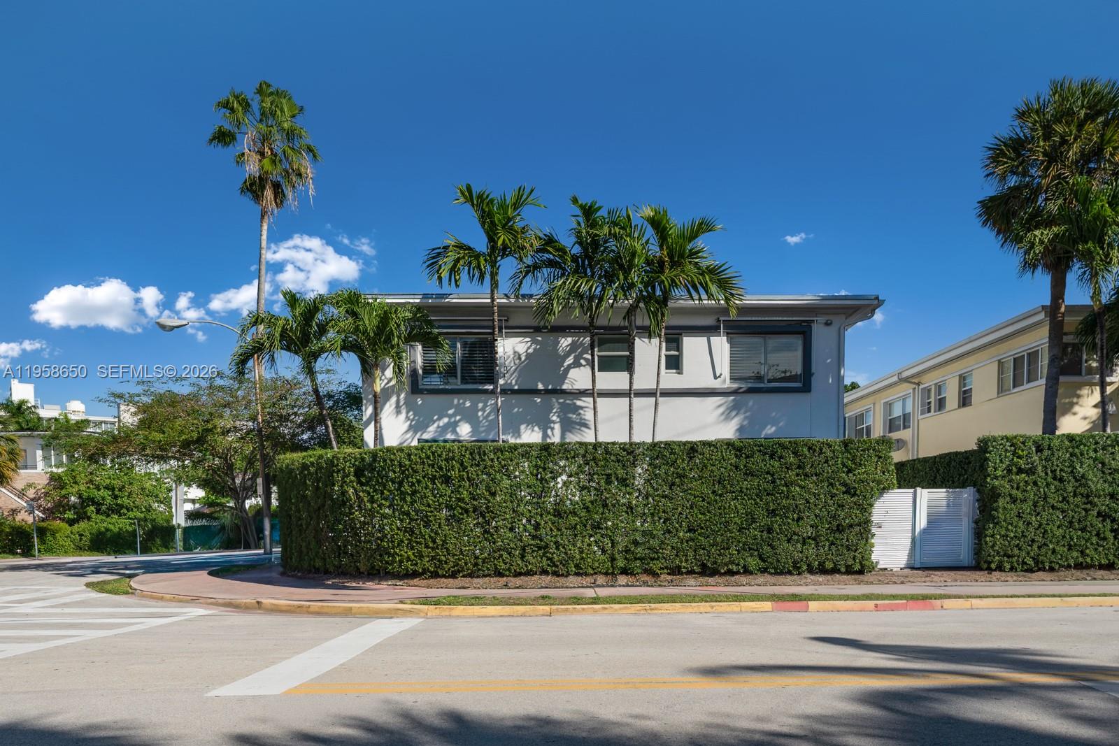 3909 Garden Ave #4 Miami Beach, FL 33140
