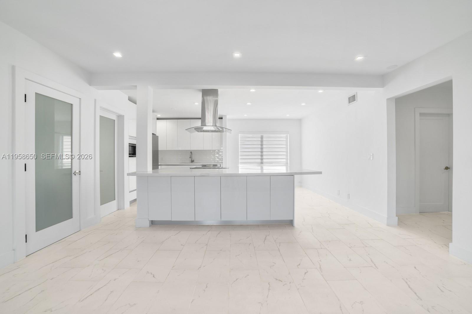 3909 Garden Ave #4 Miami Beach, FL 33140