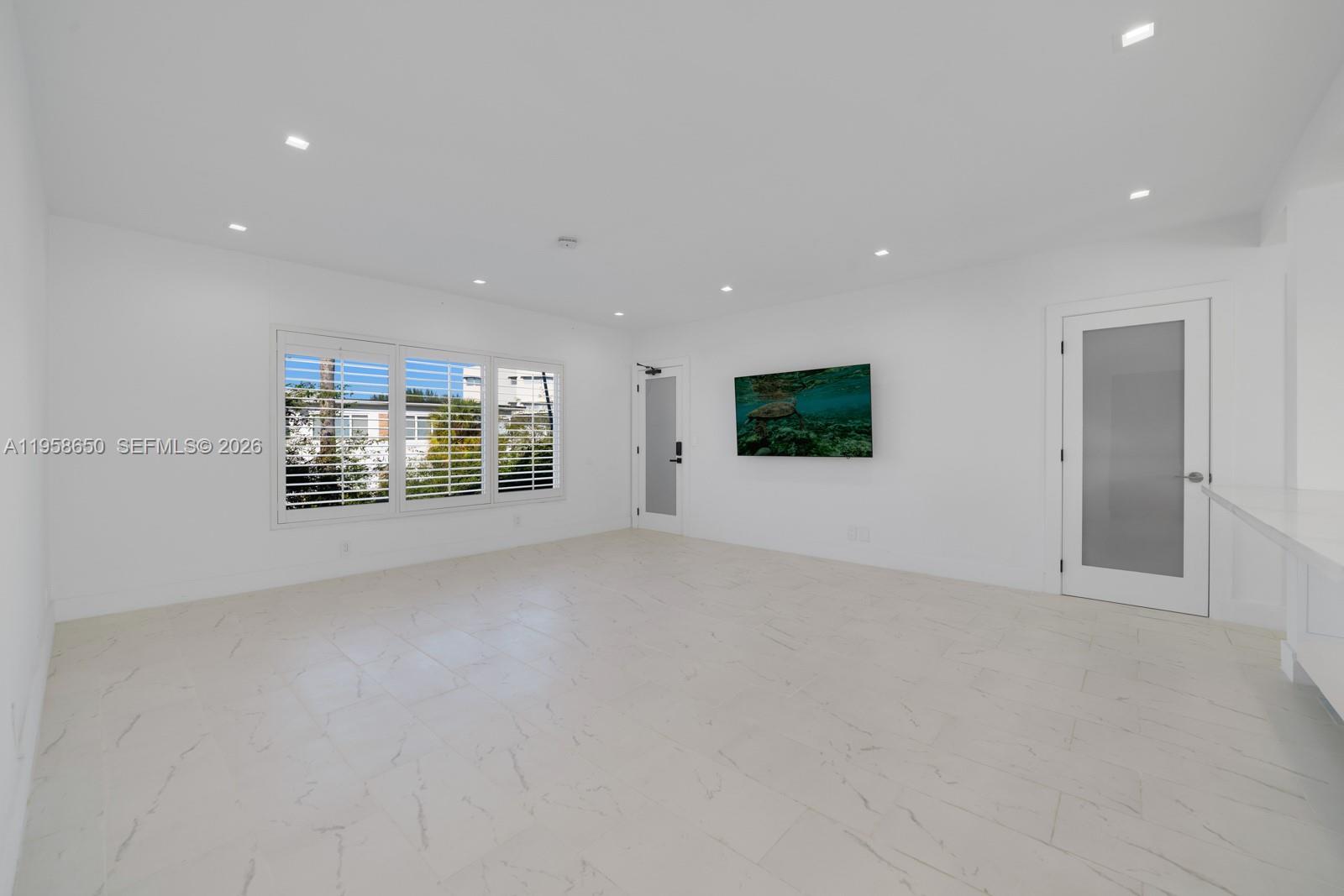 3909 Garden Ave #4 Miami Beach, FL 33140