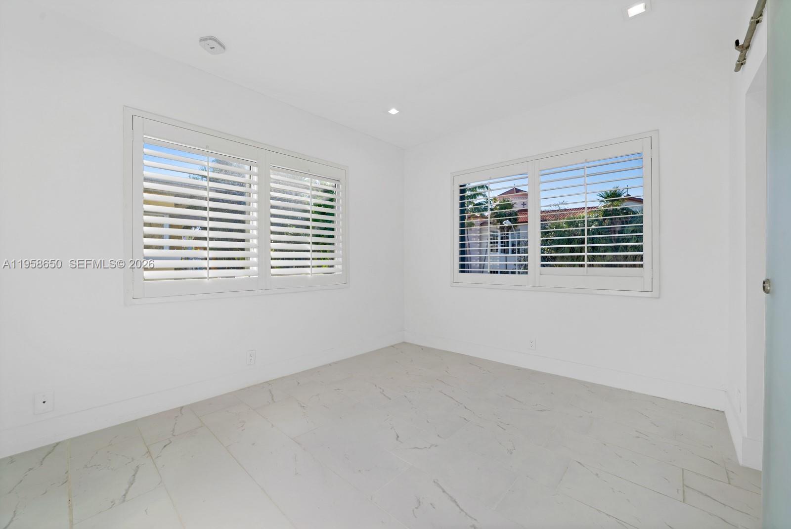 3909 Garden Ave #4 Miami Beach, FL 33140
