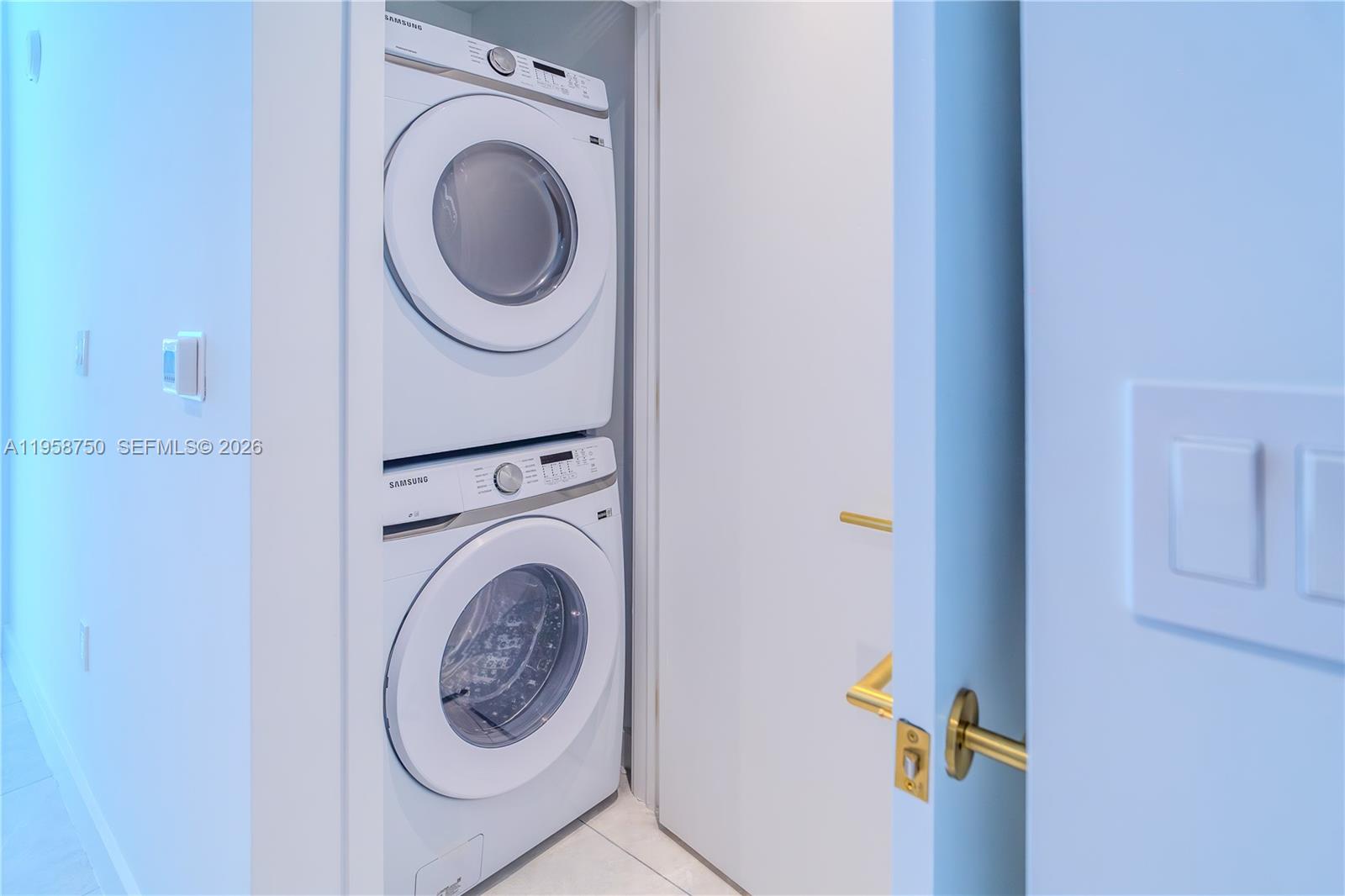 2678 Tigertail Ave #1109 Miami, FL 33133