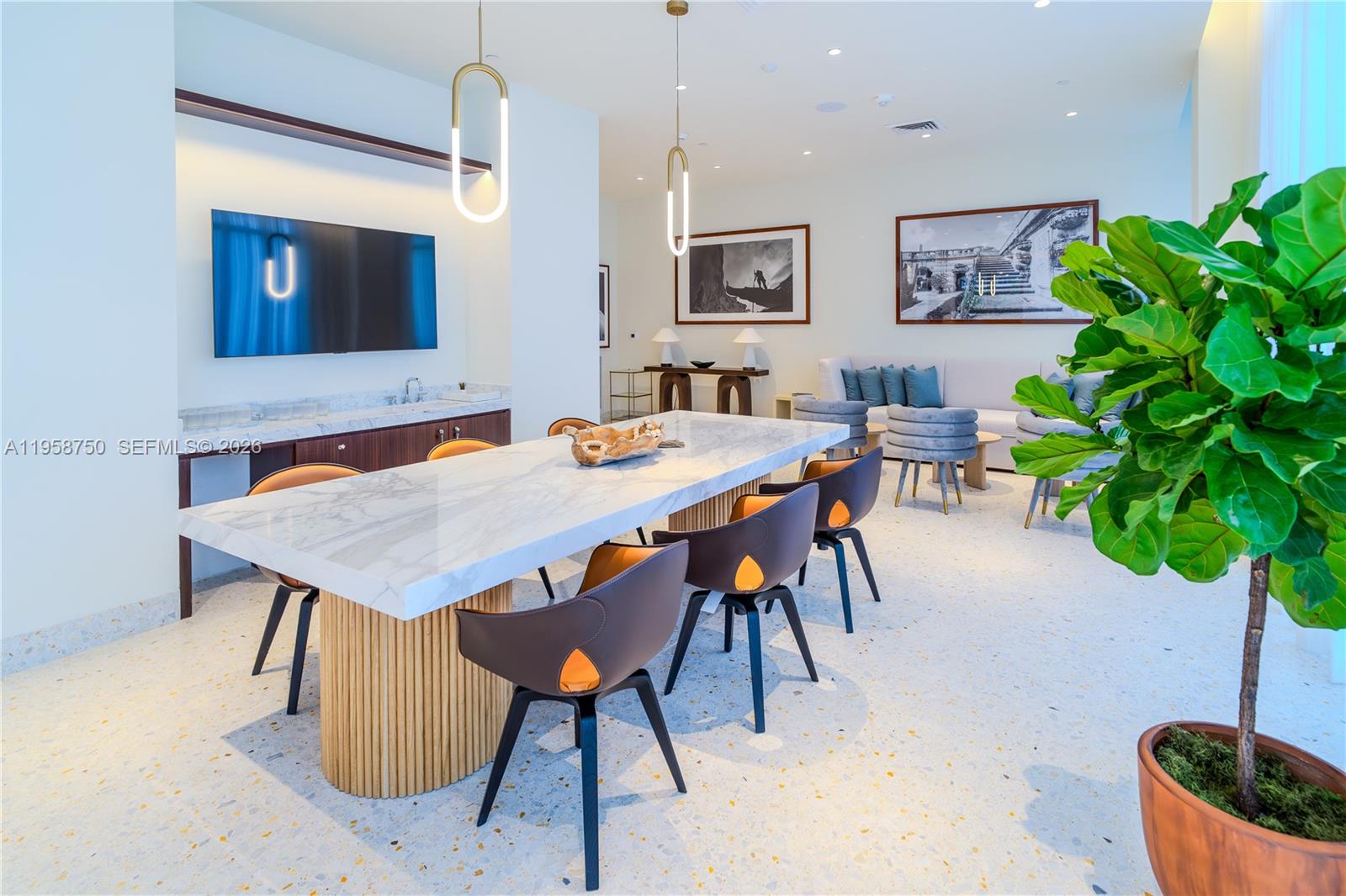 2678 Tigertail Ave #1109 Miami, FL 33133