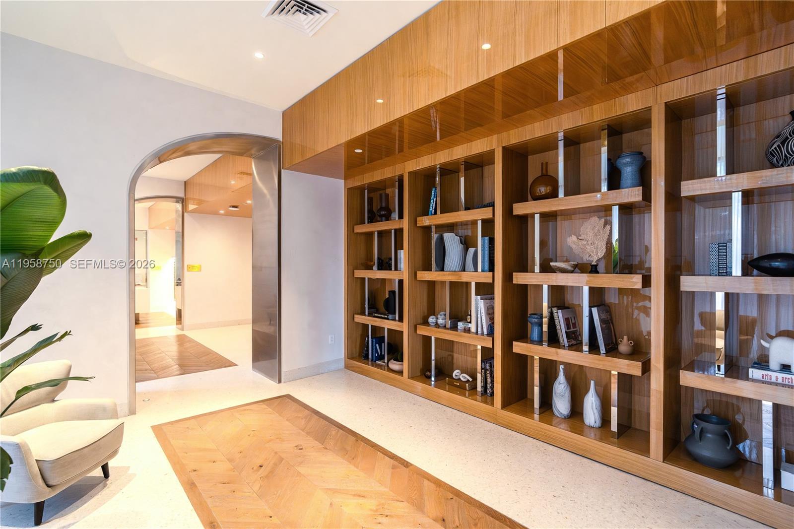 2678 Tigertail Ave #1109 Miami, FL 33133