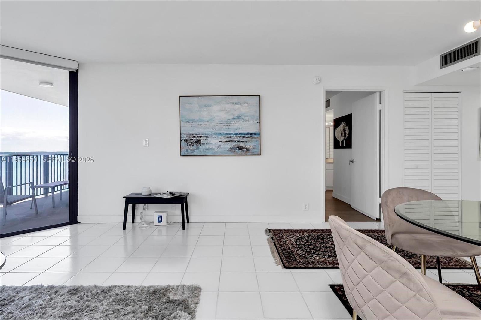 image Brickell Place I18