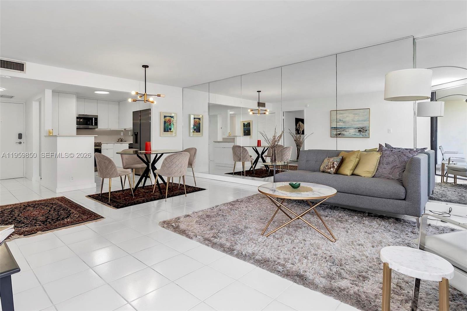 image Brickell Place I20