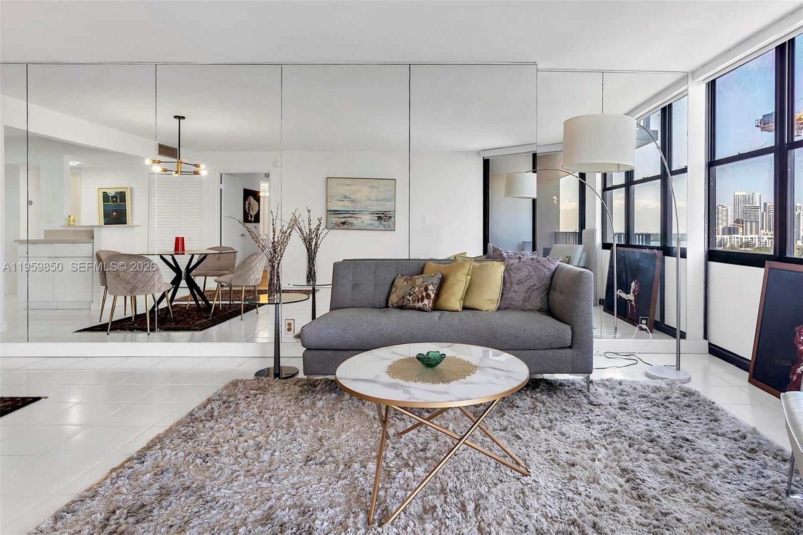 image Brickell Place I21