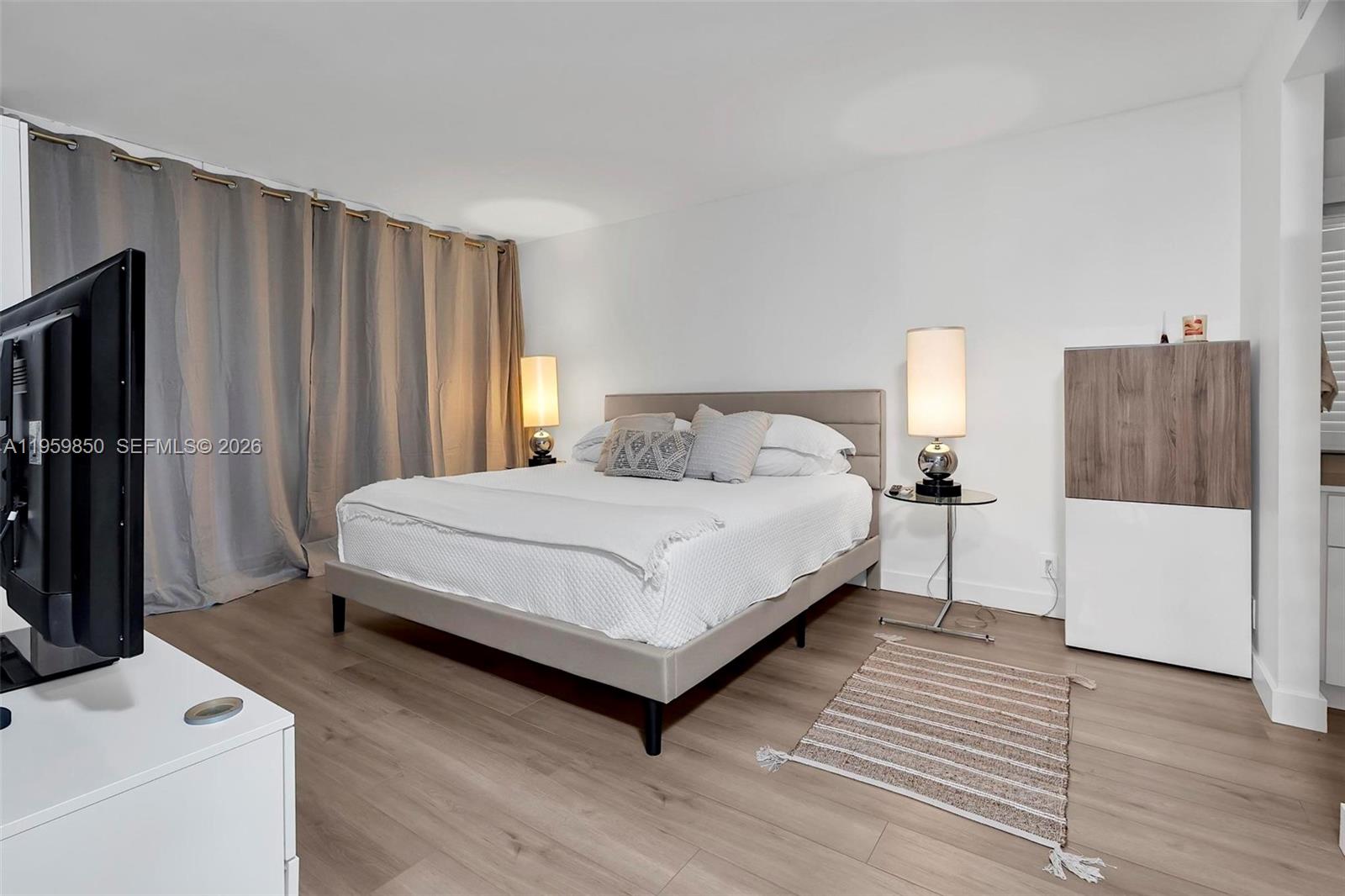 image Brickell Place I39