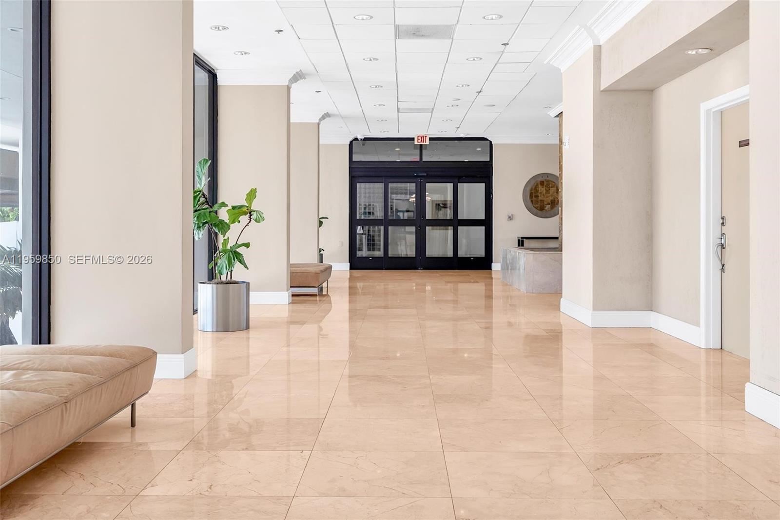 image Brickell Place I45