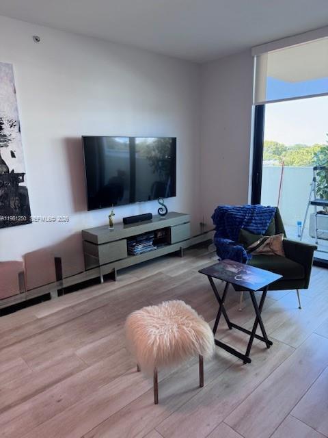 image 1300 Ponce Condos14