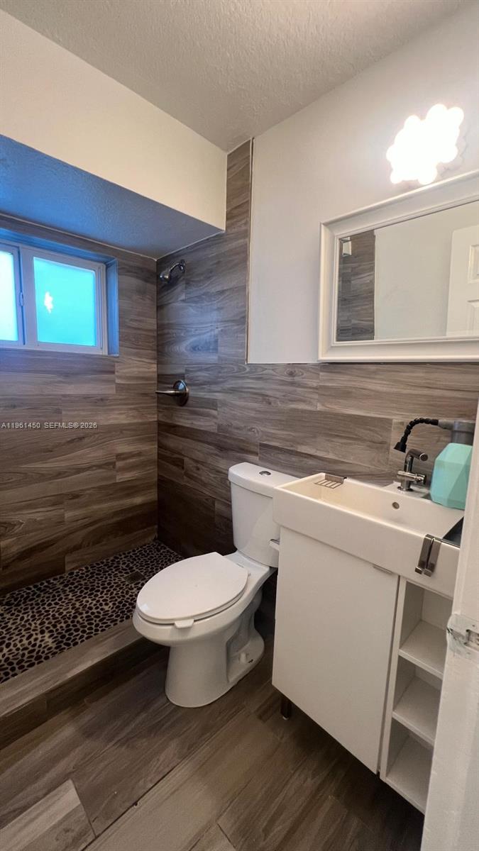 6551 Scott St Hollywood, FL 33024