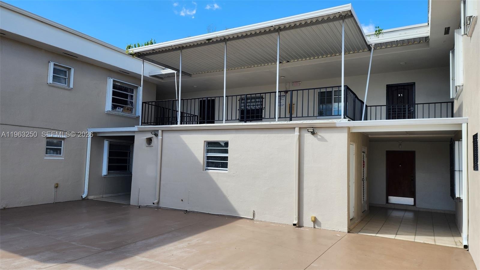 9000 SW 24th St #14C Miami, FL 33165