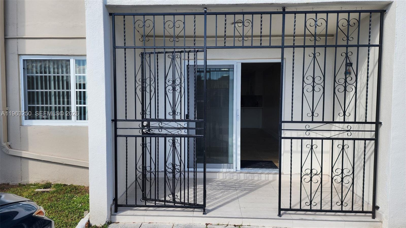 9000 SW 24th St #14C Miami, FL 33165