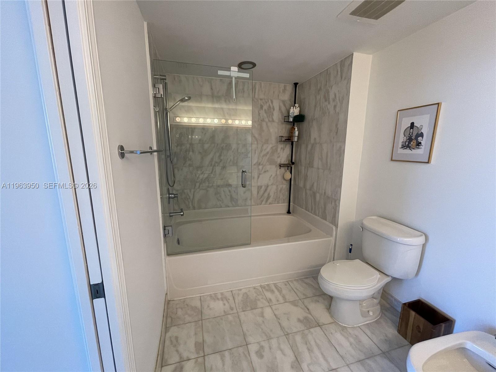 image Blue on the Bay12