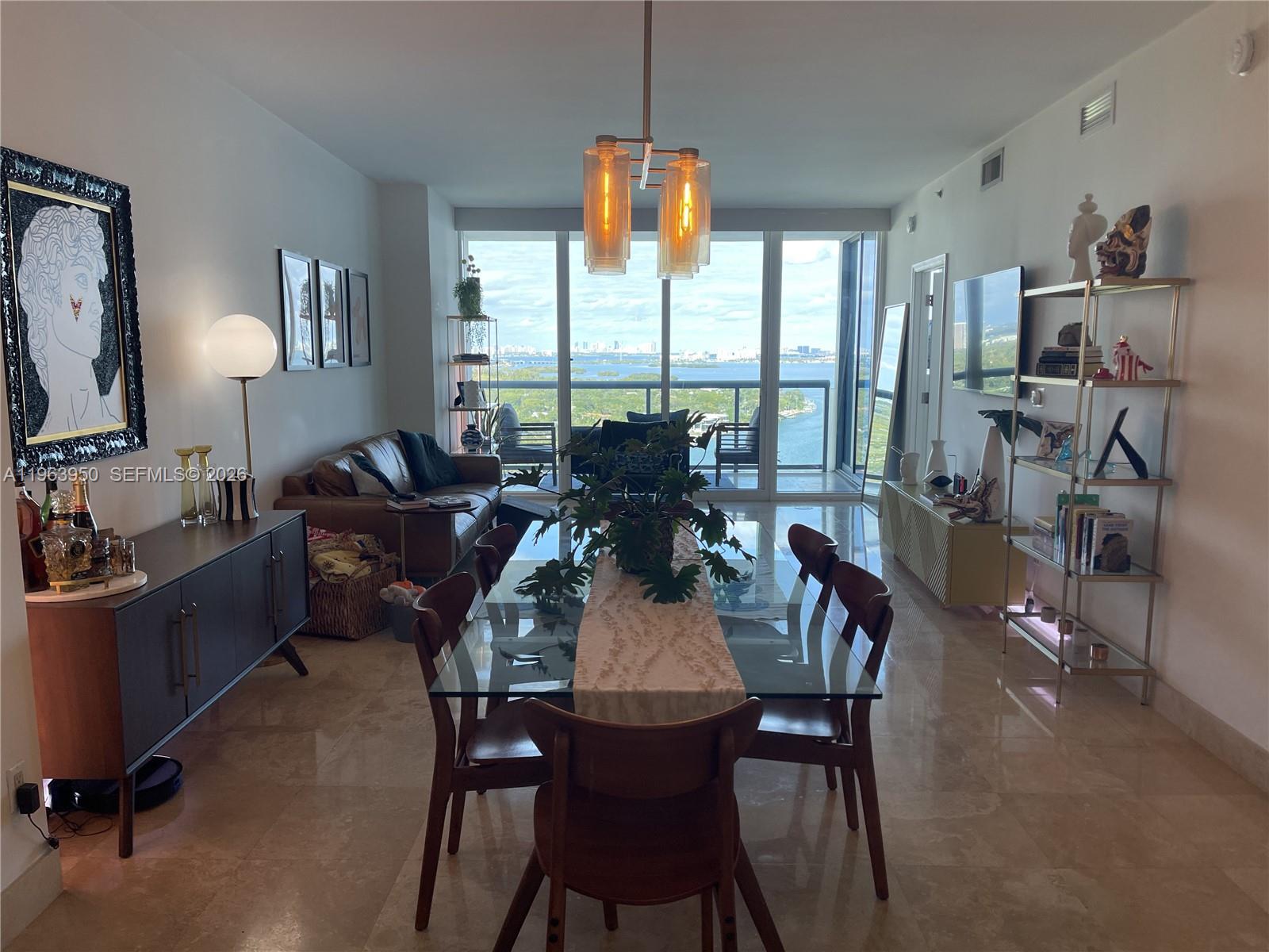 image Blue on the Bay5