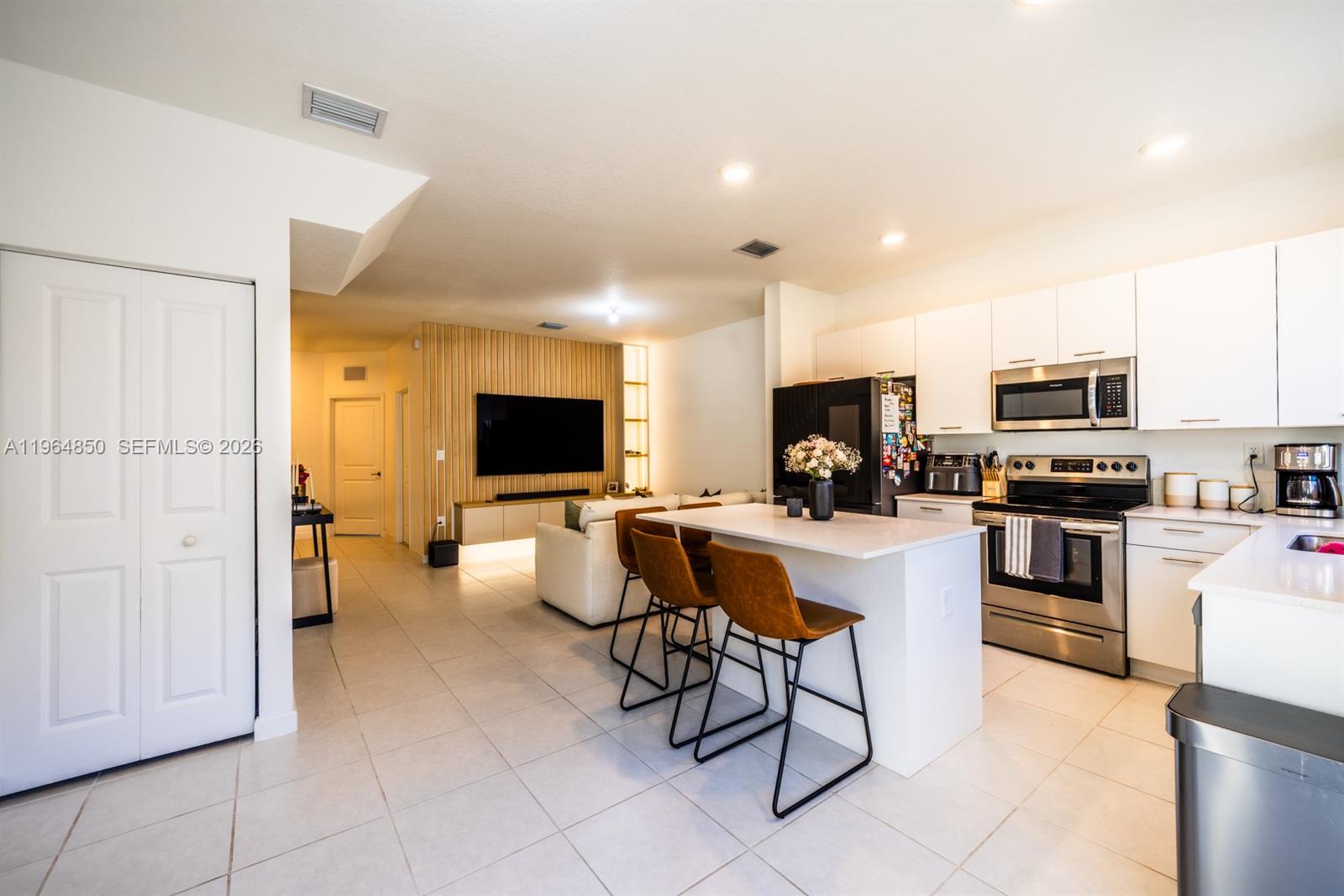 12208 NW 23rd Ct Miami, FL 33167