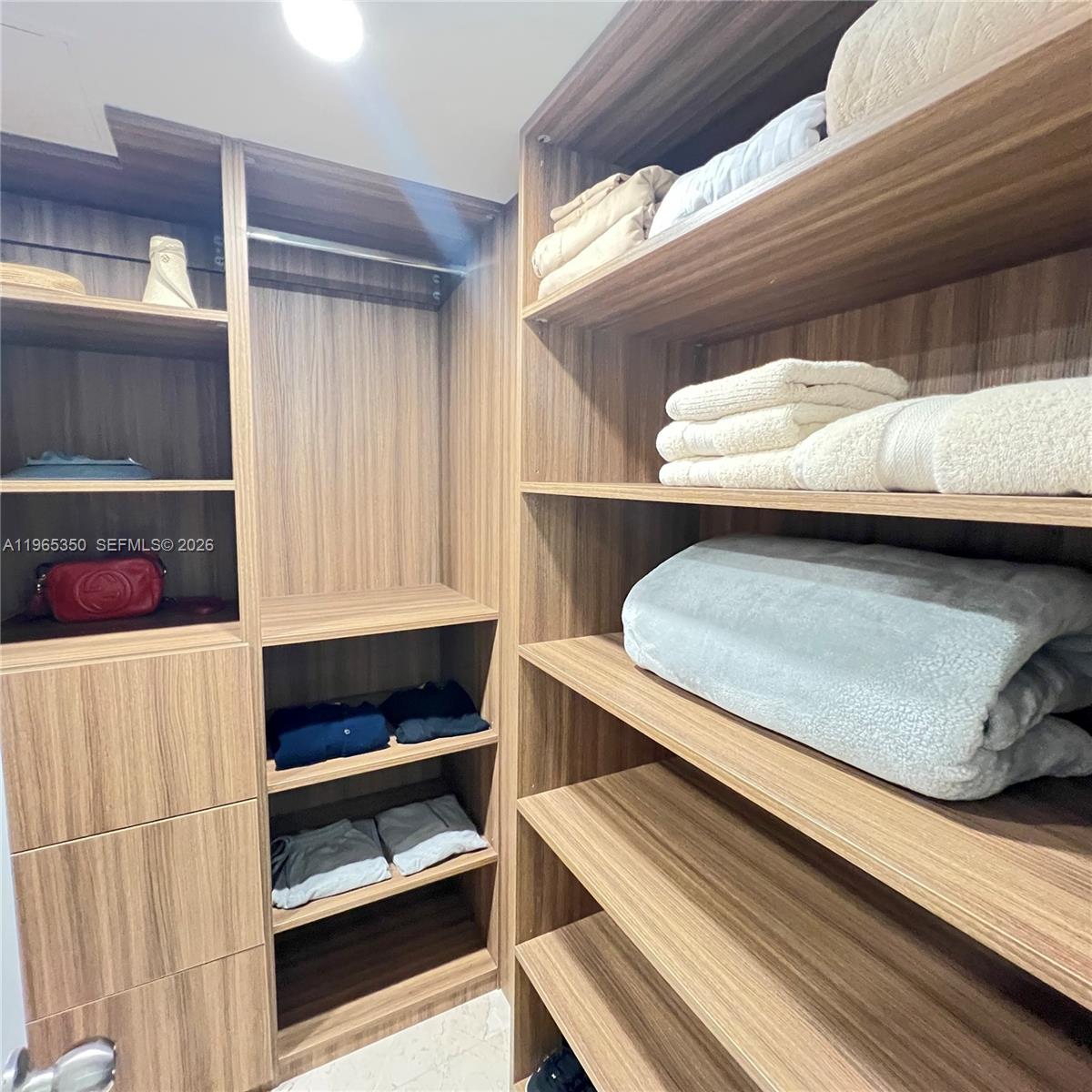 9 Island Ave #2211 Miami Beach, FL 33139