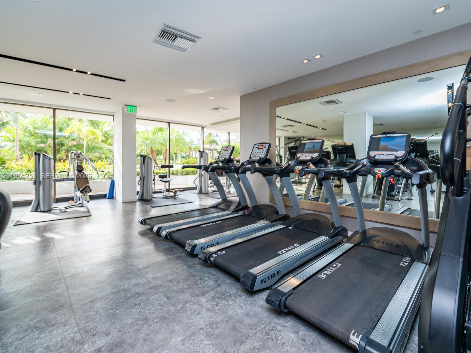 9 Island Ave #2211 Miami Beach, FL 33139