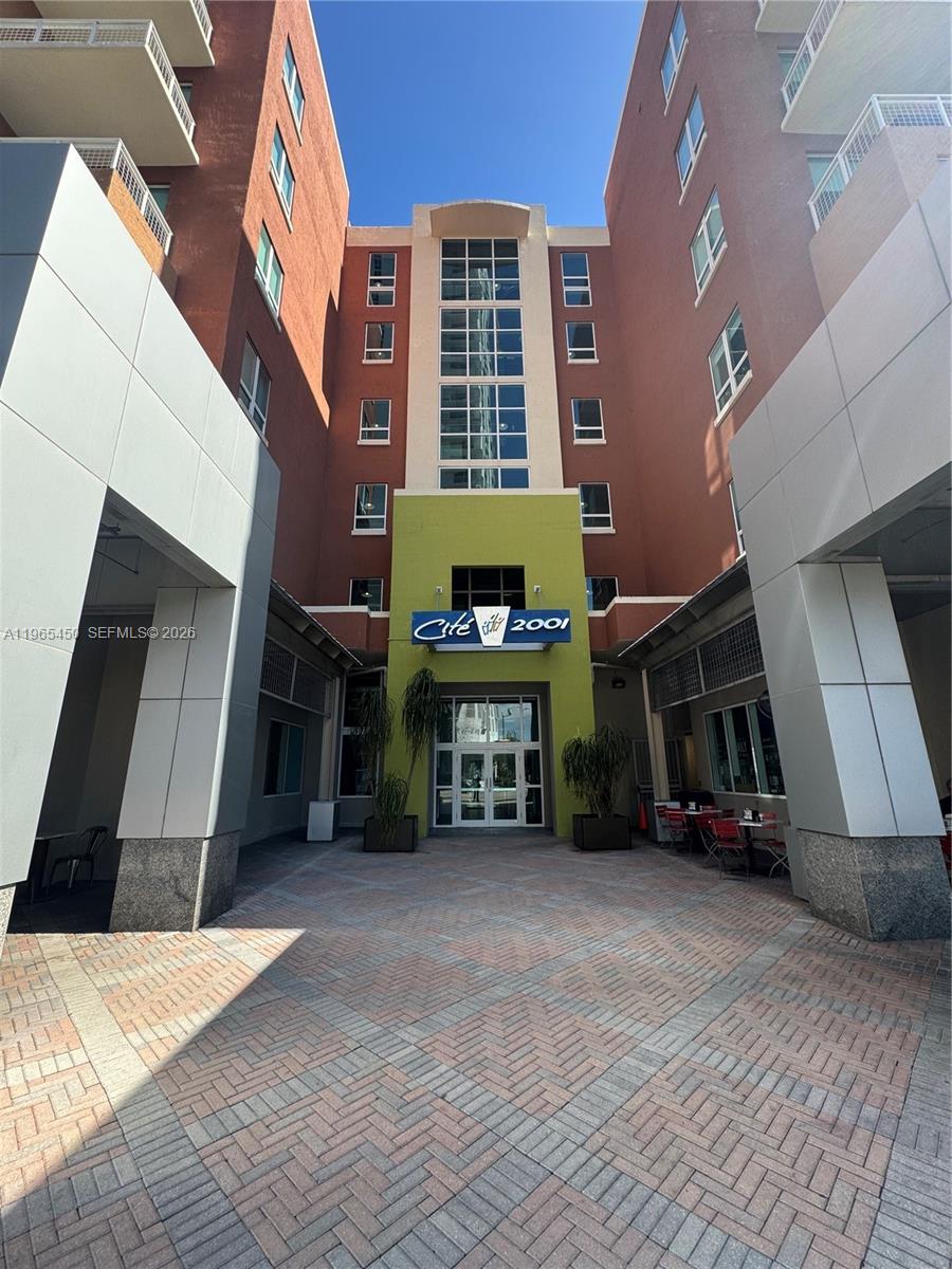 2001 Biscayne Blvd #2621