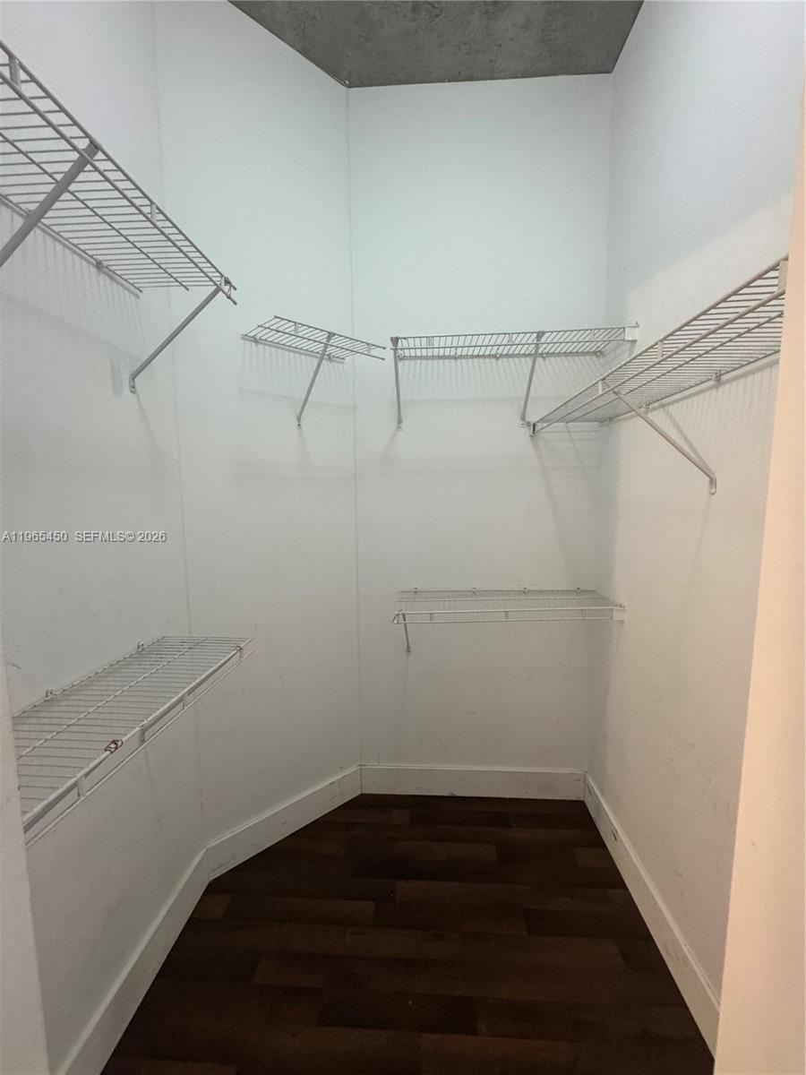 image Cite on the Bay West13