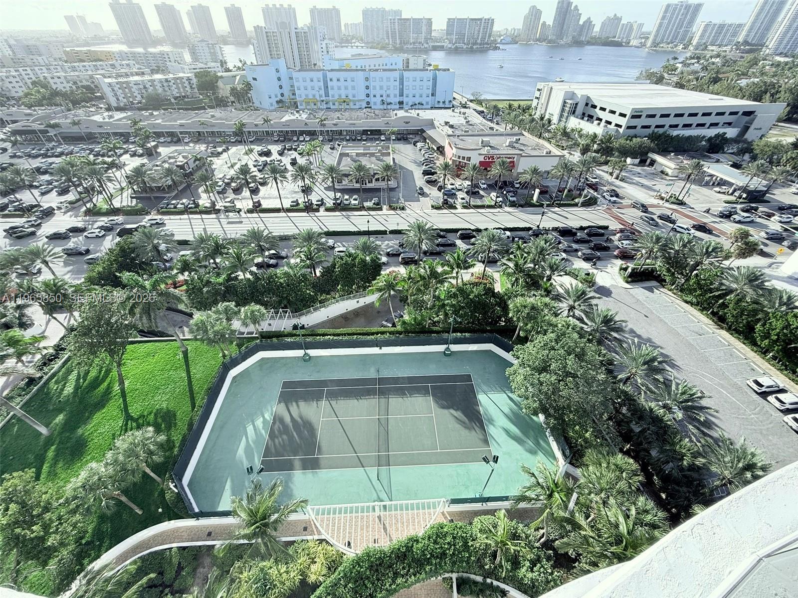 image Trump Royale25