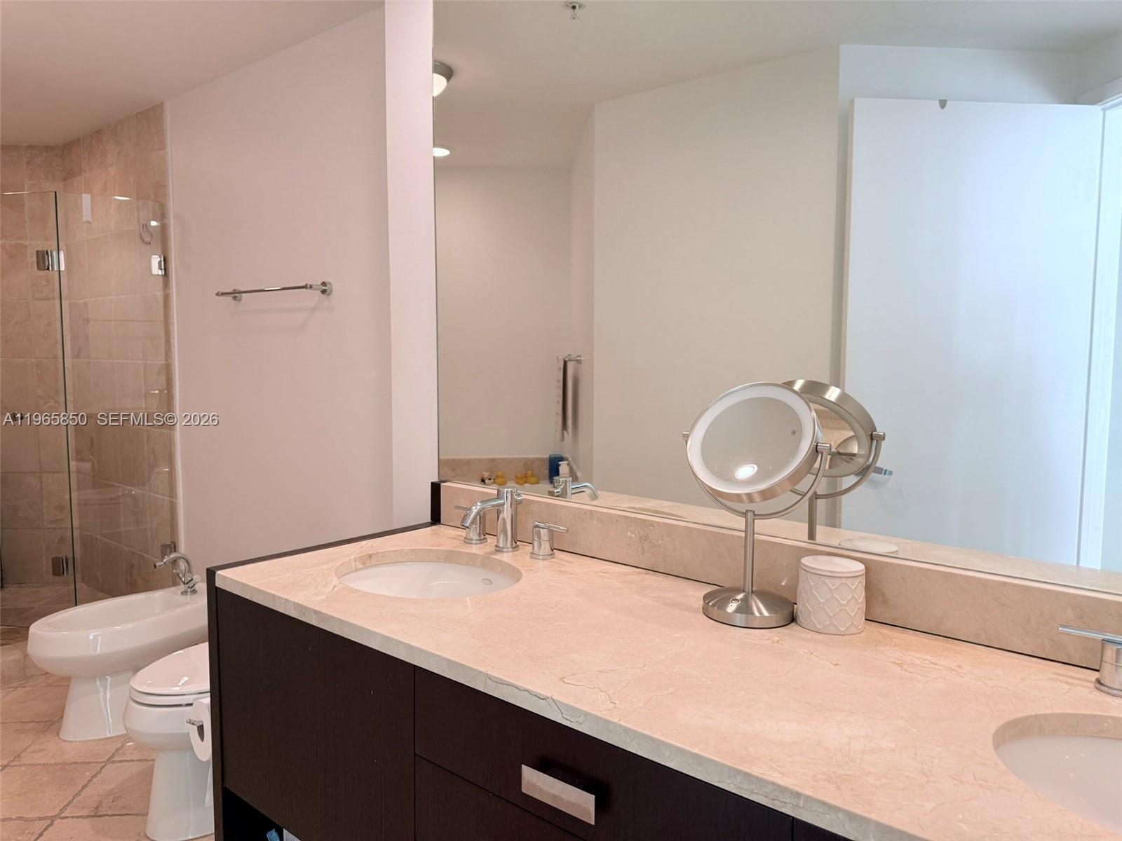 image Trump Royale33