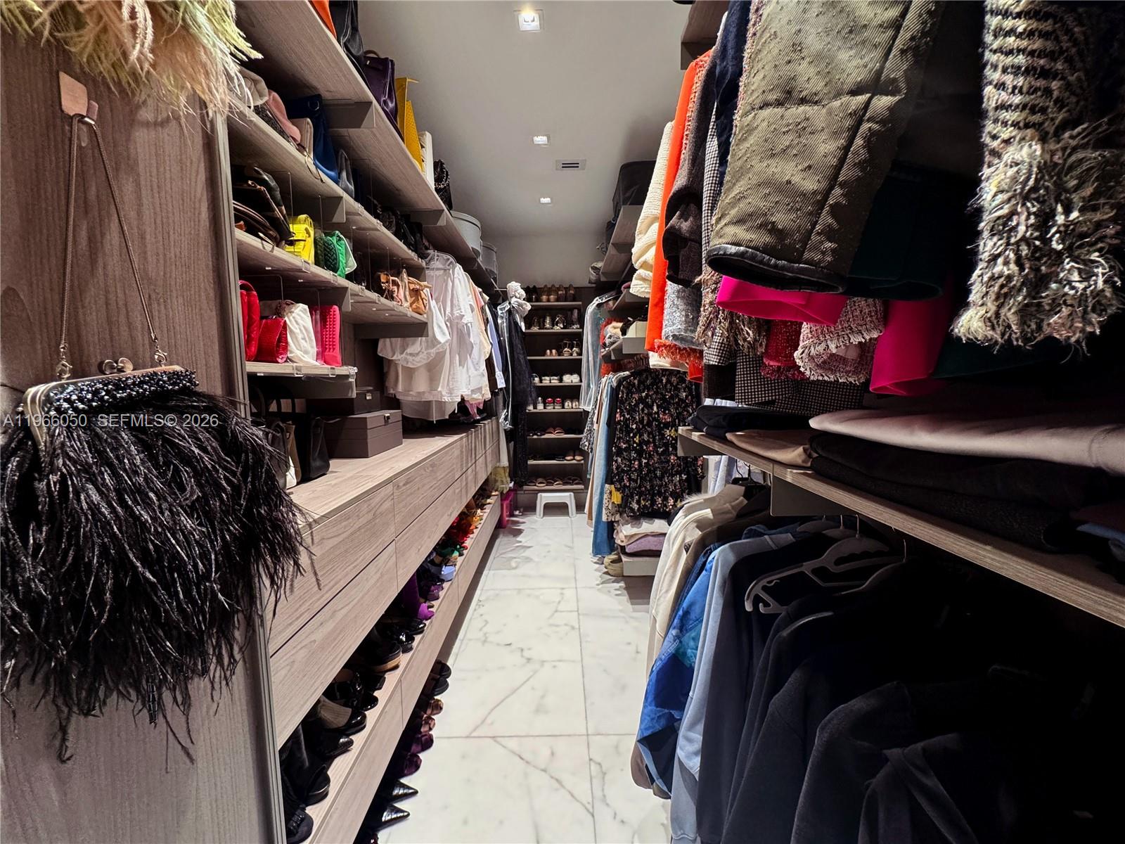 2000 S Bayshore Dr #13 Miami, FL 33133