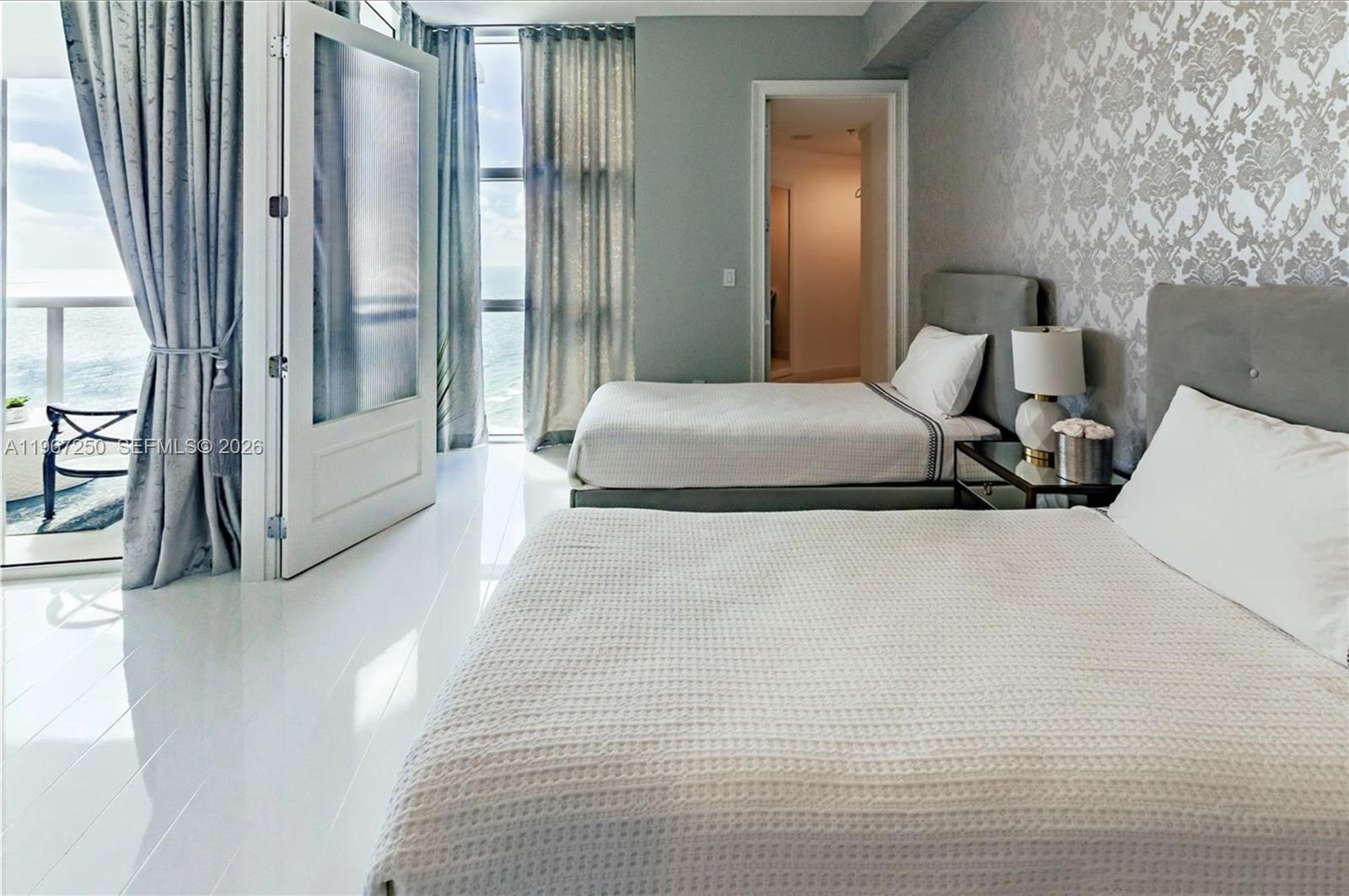 image Trump Palace10